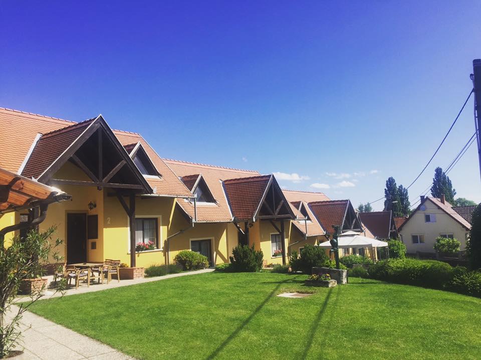 Huber Panzio Bed & Breakfast Fertőrákos Екстериор снимка